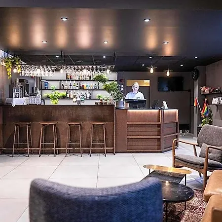 Comfort Hotell 3*